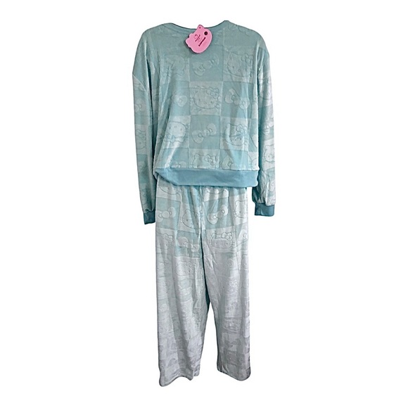 Hello Kitty blue velour hello kitty monogram printed top & pant set size large - Picture 11 of 16